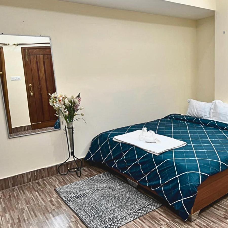 Iranyai Homestay Imphal Kültér fotó