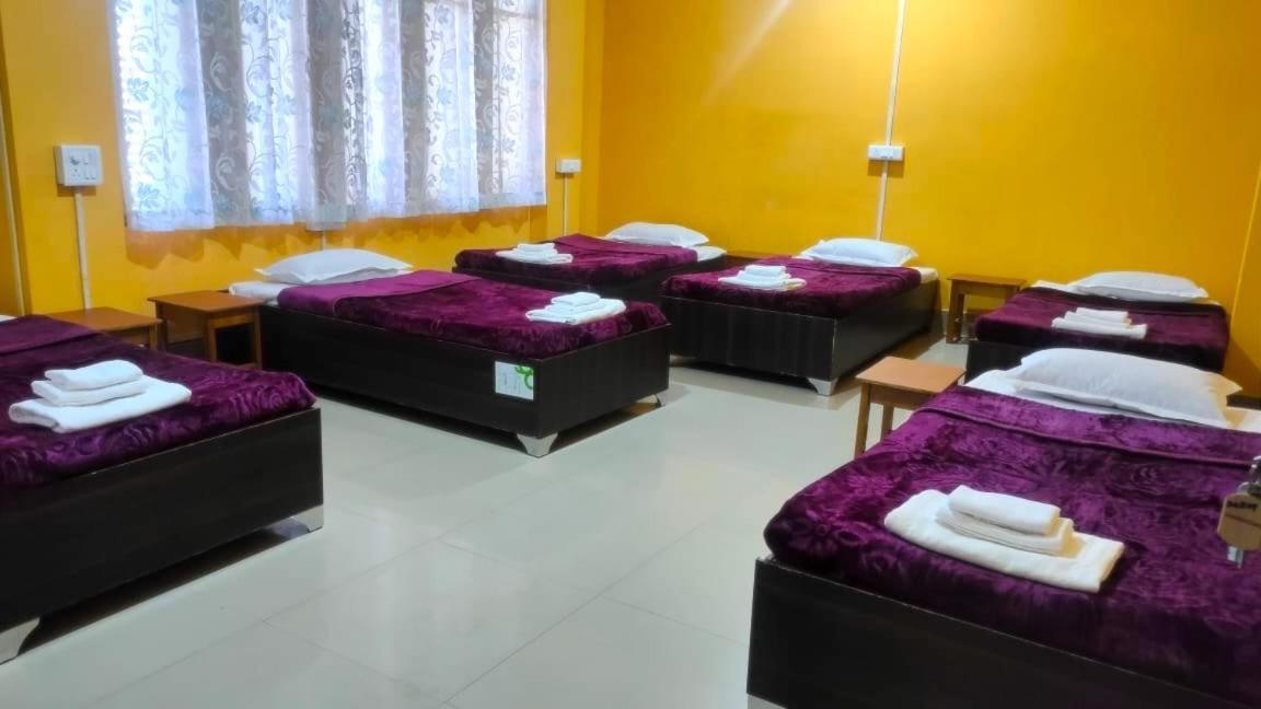 Iranyai Homestay Imphal Kültér fotó